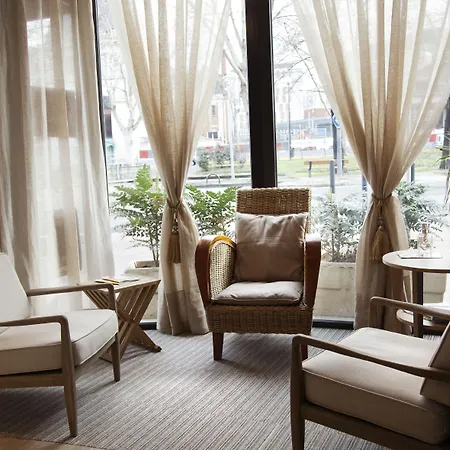 D'orsay Grand Matabiau ホテル