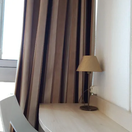 ホテル D'orsay Grand Matabiau 2*